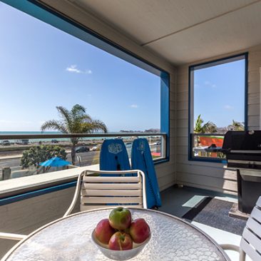 Capistrano surfside inn patio